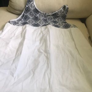 Abercrombie & Fitch top